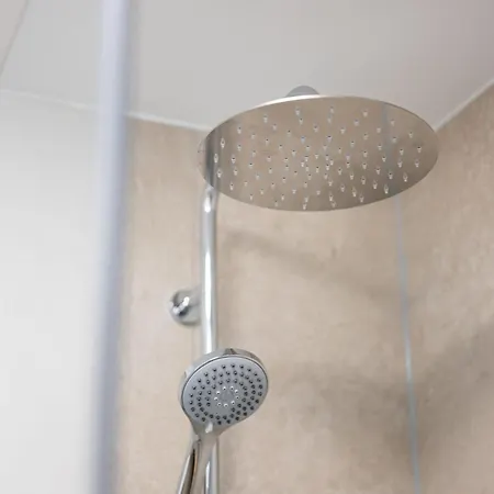 Valemi New Premium & Huge, 2bathroom, Supercentral, Freeparking, Up To 8-16 Guests