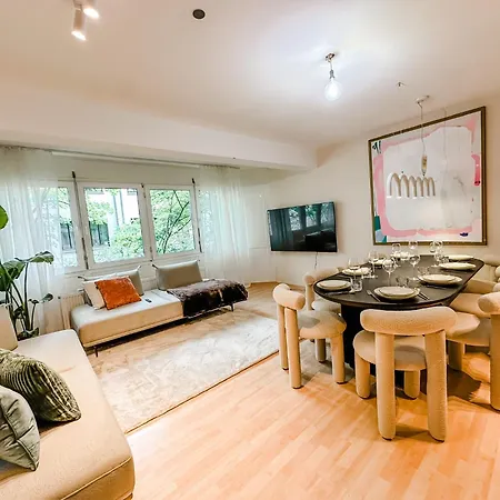 Valemi New Premium & Huge, 2bathroom, Supercentral, Freeparking, Up To 8-16 Guests *