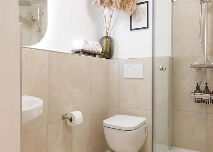 Apartamento Valemi New Premium & Huge, 2bathroom, Supercentral, Freeparking, Up To 8-16 Guests