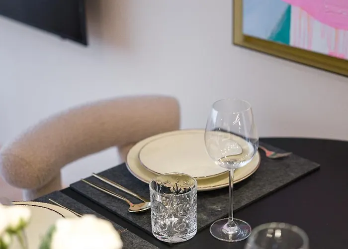 Valemi New Premium & Huge, 2bathroom, Supercentral, Freeparking, Up To 8-16 Guests * Munique