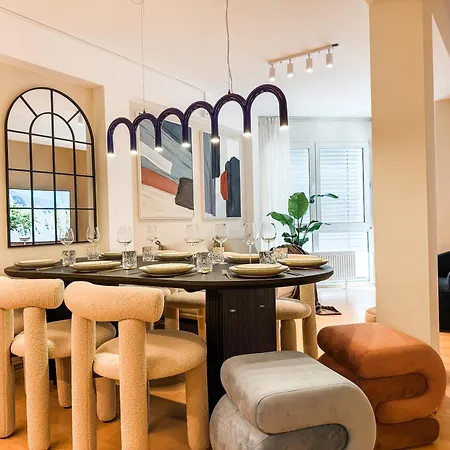 Valemi New Premium & Huge, 2bathroom, Supercentral, Freeparking, Up To 8-16 Guests