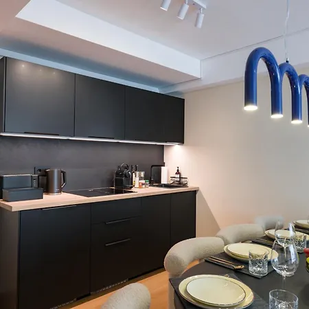 Valemi New Premium & Huge, 2bathroom, Supercentral, Freeparking, Up To 8-16 Guests *