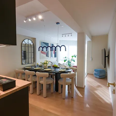 Valemi New Premium & Huge, 2bathroom, Supercentral, Freeparking, Up To 8-16 Guests
